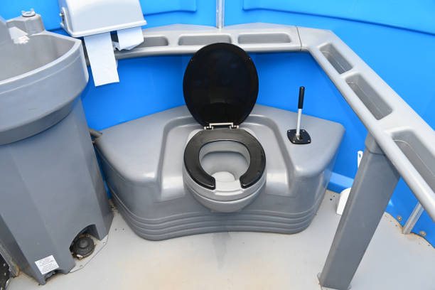 Best Portable bathroom rental  in Noble, OK